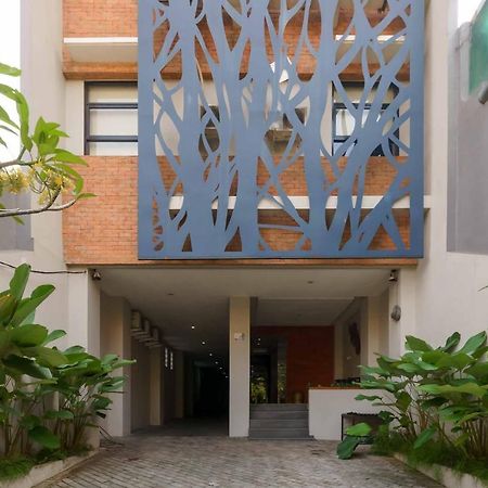 Reddoorz Plus Near Radio Dalam 3 Jakarta Eksteriør bilde