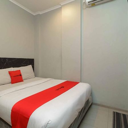 Reddoorz Plus Near Radio Dalam 3 Jakarta Eksteriør bilde