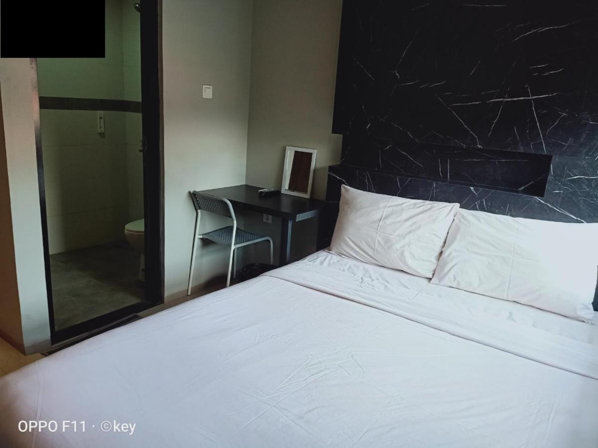 Reddoorz Plus Near Radio Dalam 3 Jakarta Eksteriør bilde