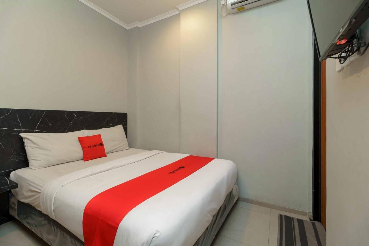 Reddoorz Plus Near Radio Dalam 3 Jakarta Eksteriør bilde